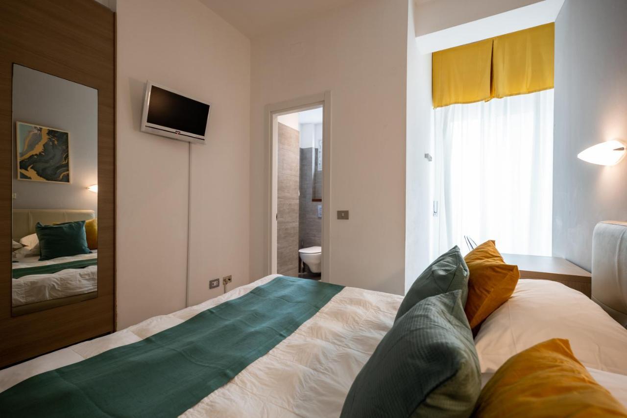 Double or Twin Room with Side Sea View